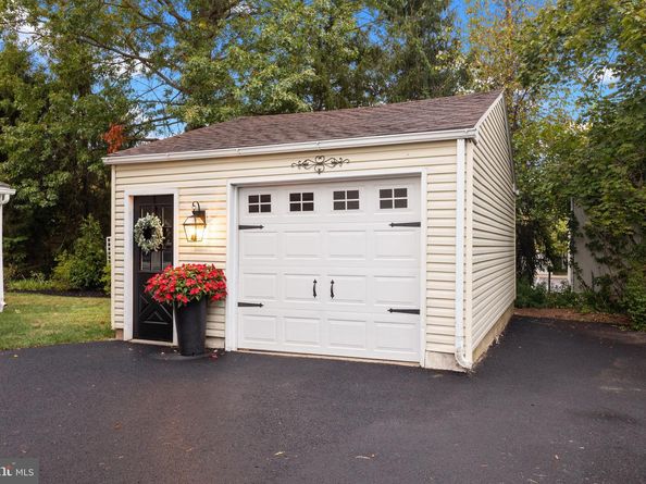 418 North Street, Doylestown PA 18901