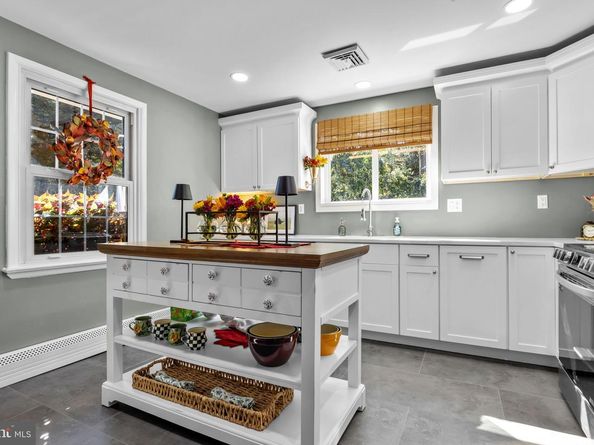 418 North Street, Doylestown PA 18901