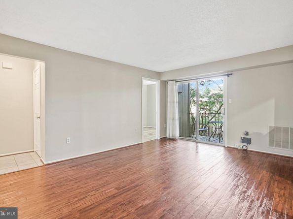 7756 New Providence Drive 16, Falls Church VA 22042