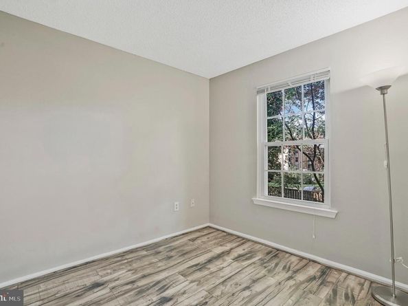 7756 New Providence Drive 16, Falls Church VA 22042