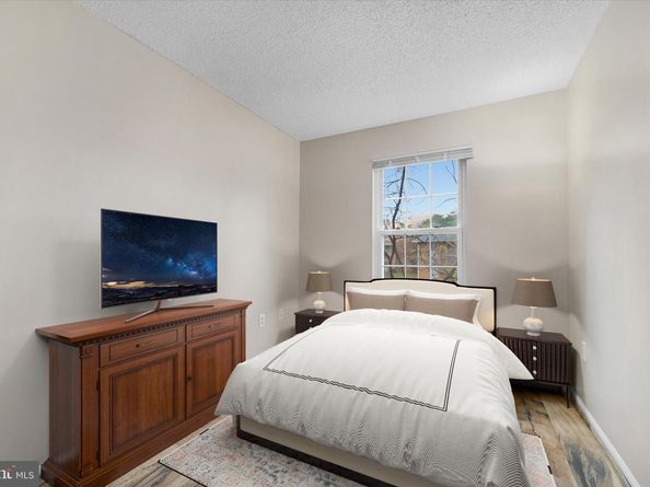 7756 New Providence Drive 16, Falls Church VA 22042