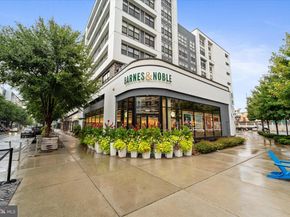 7756 New Providence Drive 16, Falls Church VA 22042