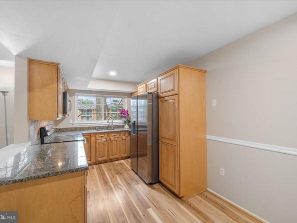 7756 New Providence Drive 16, Falls Church VA 22042