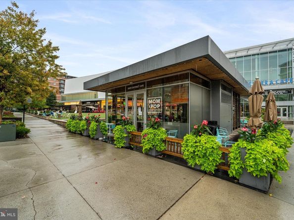 7756 New Providence Drive 16, Falls Church VA 22042