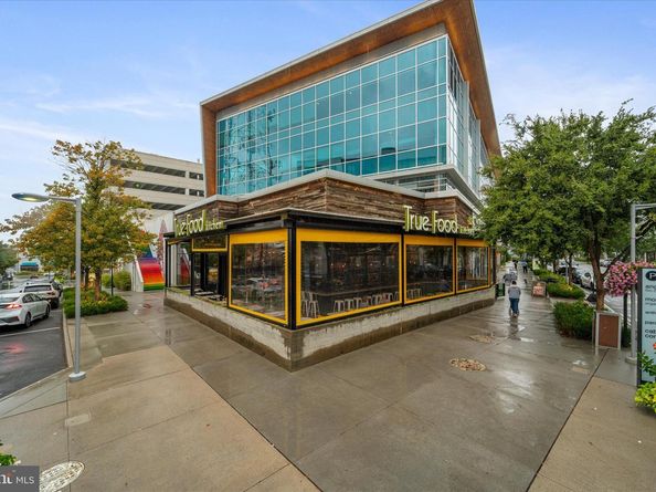 7756 New Providence Drive 16, Falls Church VA 22042