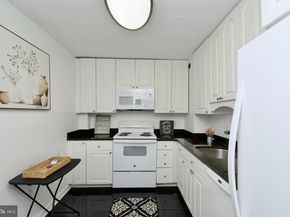 200 N Pickett Street N 1513, Alexandria VA 22304