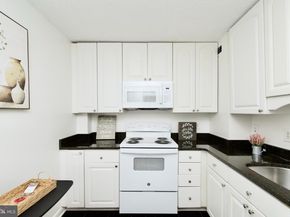 200 N Pickett Street N 1513, Alexandria VA 22304