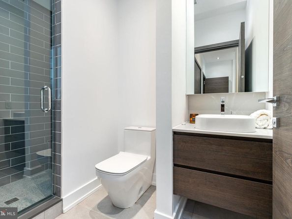 2207 Chestnut Street 2, Philadelphia PA 19103