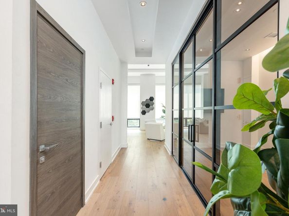 2207 Chestnut Street 2, Philadelphia PA 19103