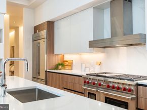 2207 Chestnut Street 2, Philadelphia PA 19103