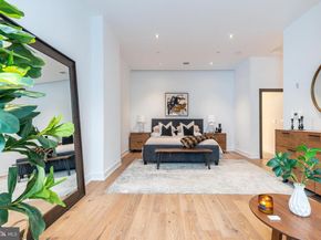 2207 Chestnut Street 2, Philadelphia PA 19103