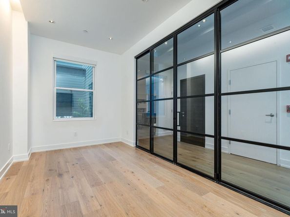 2207 Chestnut Street 2, Philadelphia PA 19103