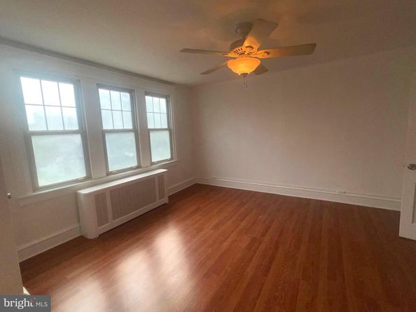 1329 Saint Vincent Street, Philadelphia PA 19111