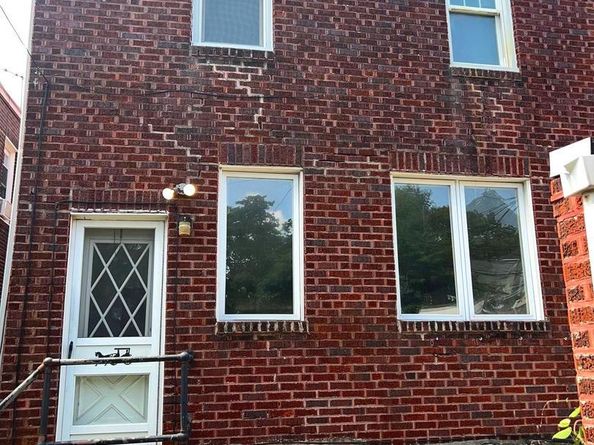 1329 Saint Vincent Street, Philadelphia PA 19111