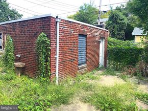 1329 Saint Vincent Street, Philadelphia PA 19111