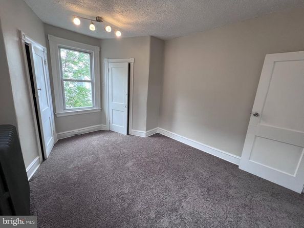631 W Bristol Street, Philadelphia PA 19140