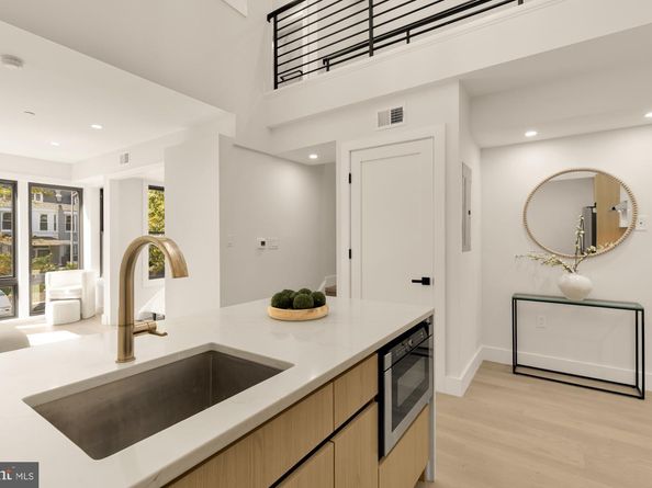 3923 14TH Street NW 5, Washington DC 20011