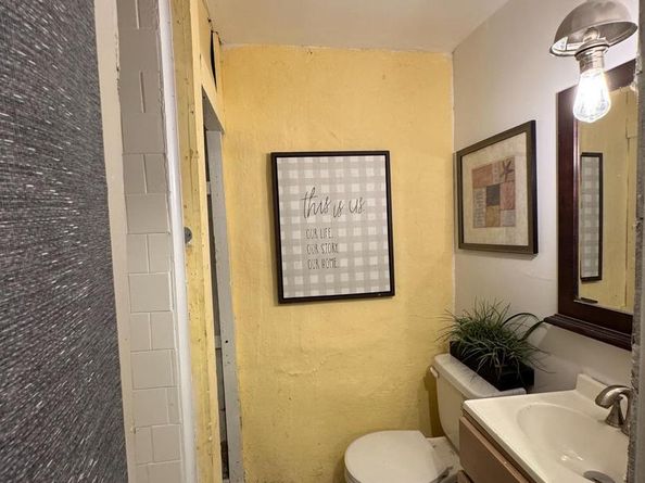 60 E Durham, Philadelphia PA 19119