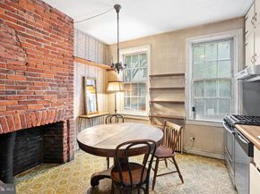 1224 Pine Street, Philadelphia PA 19107