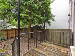 1224 Pine Street, Philadelphia PA 19107