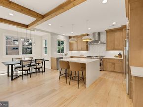 637 21st Street S, Arlington VA 22202