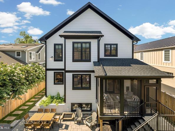 637 21st Street S, Arlington VA 22202