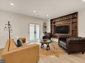 637 21st Street S, Arlington VA 22202