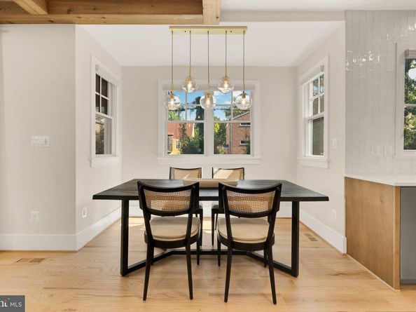 637 21st Street S, Arlington VA 22202
