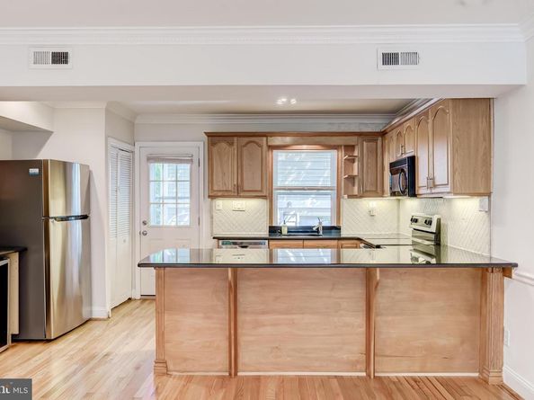 735 Bernard Street, Alexandria VA 22314