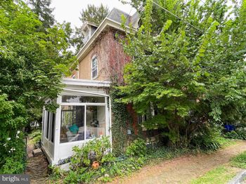 24 Westview Street