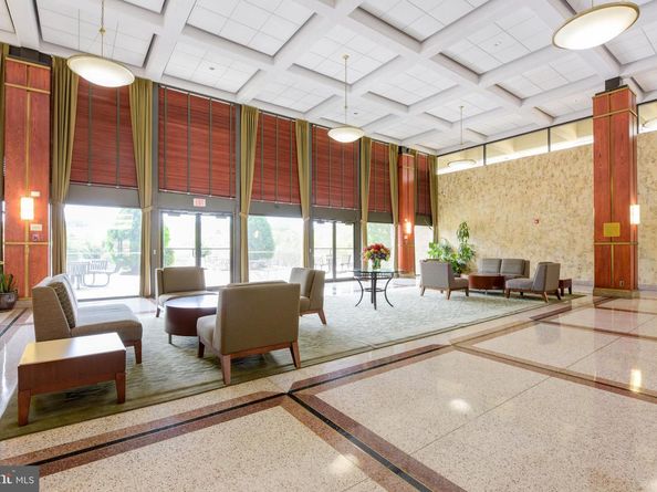 5501 Seminary Road 804S, Falls Church VA 22041