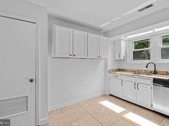 3324 Banneker Drive NE 3324, Washington DC 20018