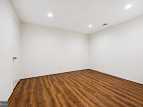 7818 Whiterim Terrace, Potomac MD 20854