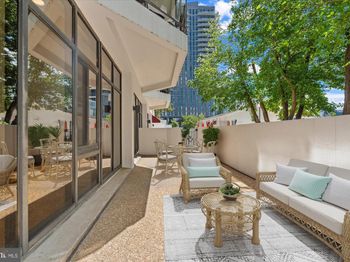 1530 Key Boulevard