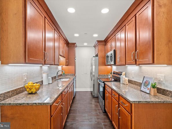 1530 Key Boulevard 112, Arlington VA 22209
