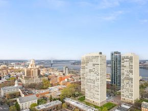 200 Locust Street 27FN, Philadelphia PA 19106
