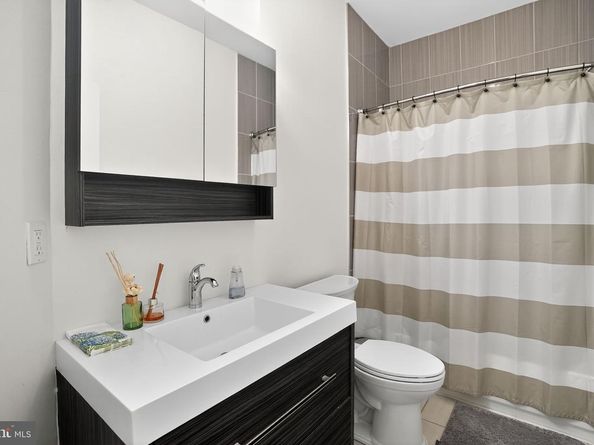 286 Parker Avenue G, Philadelphia PA 19128
