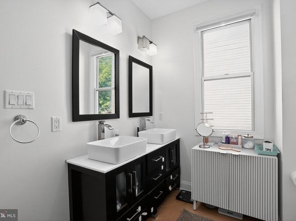 286 Parker Avenue G, Philadelphia PA 19128