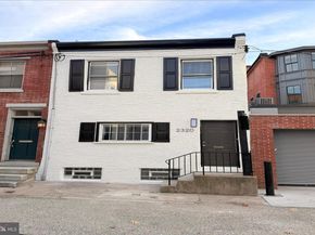 2320 Manning Street, Philadelphia PA 19103