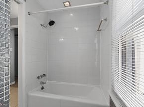 2320 Manning Street, Philadelphia PA 19103