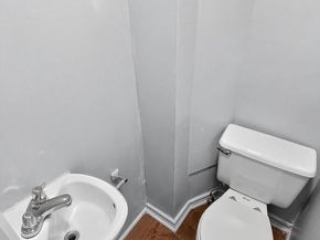 2320 Manning Street, Philadelphia PA 19103