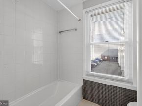 2320 Manning Street, Philadelphia PA 19103