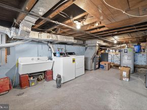 2320 Manning Street, Philadelphia PA 19103