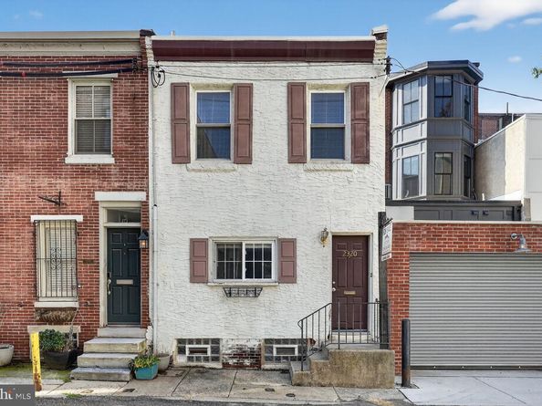 2320 Manning Street, Philadelphia PA 19103