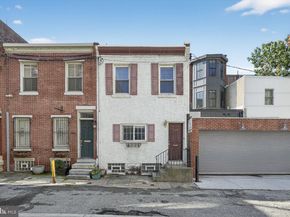 2320 Manning Street, Philadelphia PA 19103