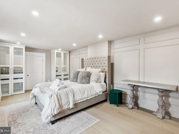 2217 Mount Vernon Street, Philadelphia PA 19130