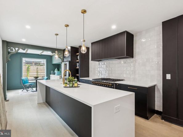 2217 Mount Vernon Street, Philadelphia PA 19130