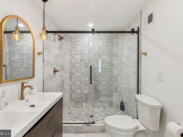 2217 Mount Vernon Street, Philadelphia PA 19130
