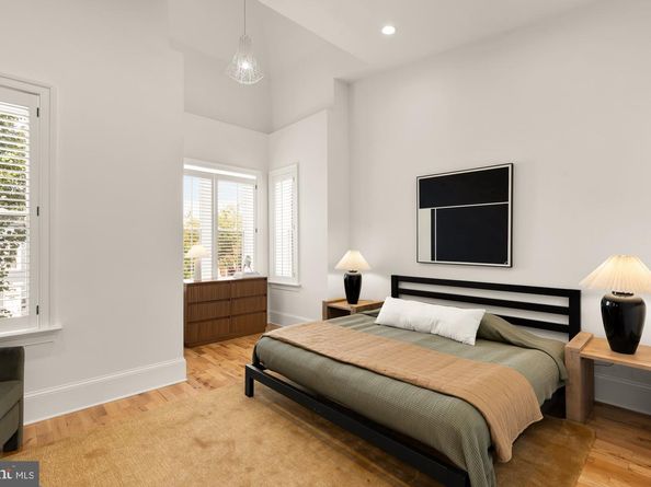 1523 1st Street NW B, Washington DC 20001