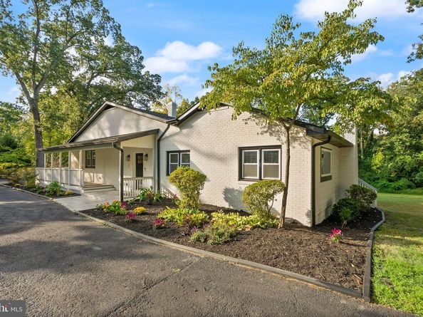 7324 Auburn Street, Annandale VA 22003